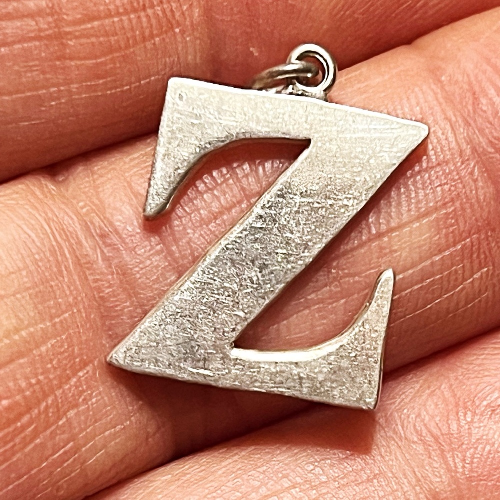 🆕 Sterling Silver “Z” Initial Pedant